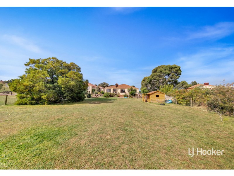 67 Valley Drive, Hidden Valley VIC 3756