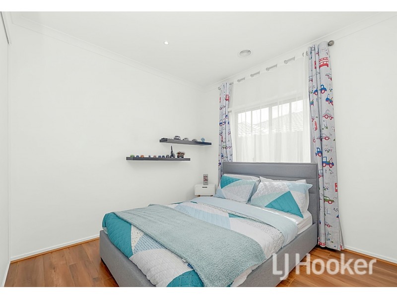 37 Appleberry Way, Wallan VIC 3756