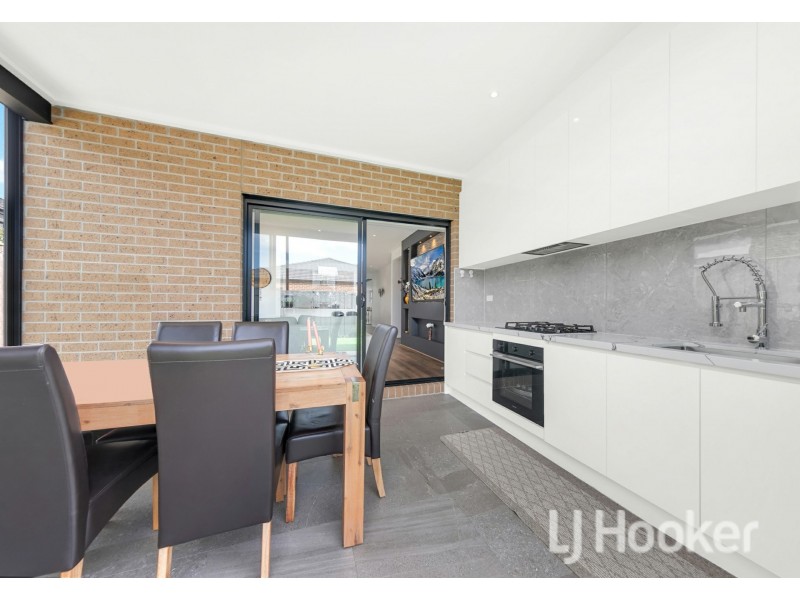 37 Appleberry Way, Wallan VIC 3756