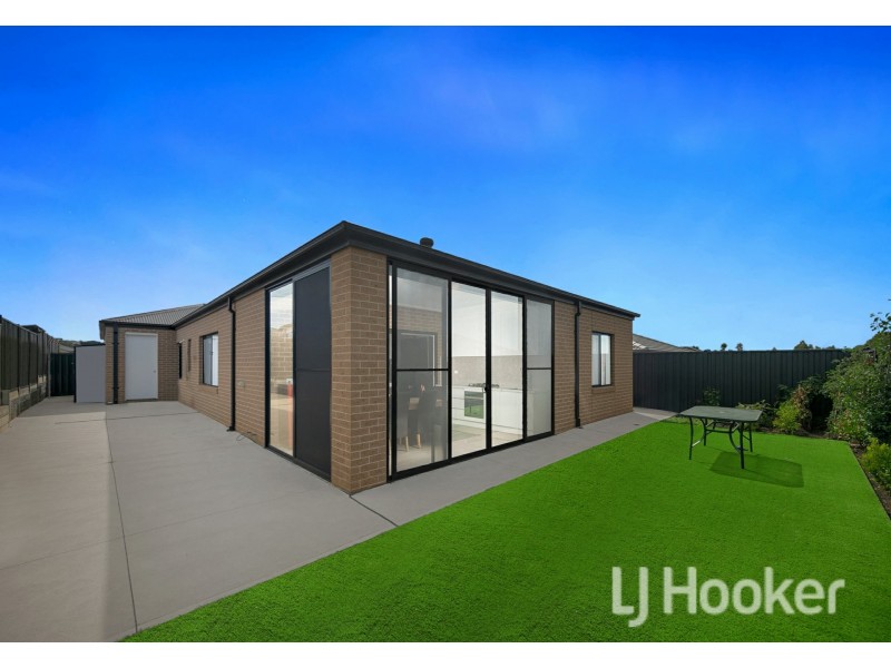 37 Appleberry Way, Wallan VIC 3756