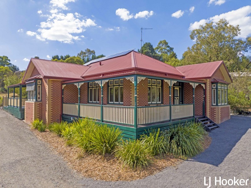 6 Bonnieview Court, Wandong VIC 3758