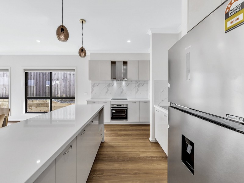 30 Hidcote Terrace, Wollert VIC 3750