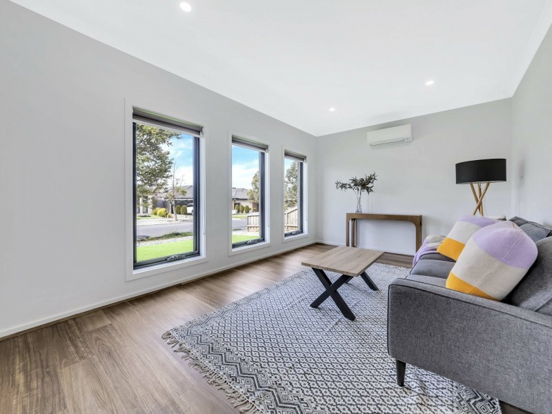 30 Hidcote Terrace, Wollert VIC 3750