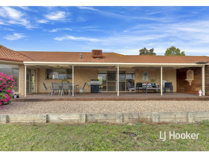 3 Lookout Rise, Hidden Valley VIC 3756