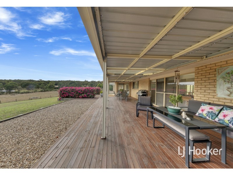 3 Lookout Rise, Hidden Valley VIC 3756