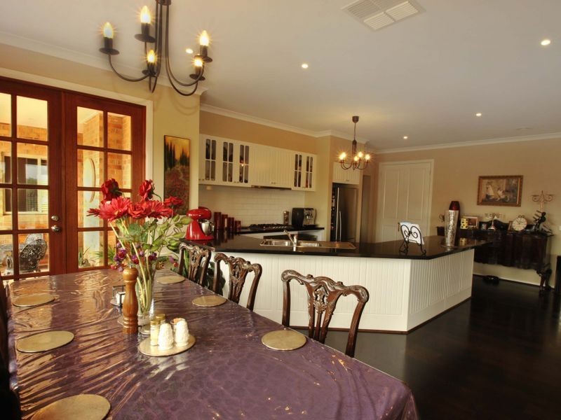 13 Carmelo Court, Hidden Valley VIC 3756