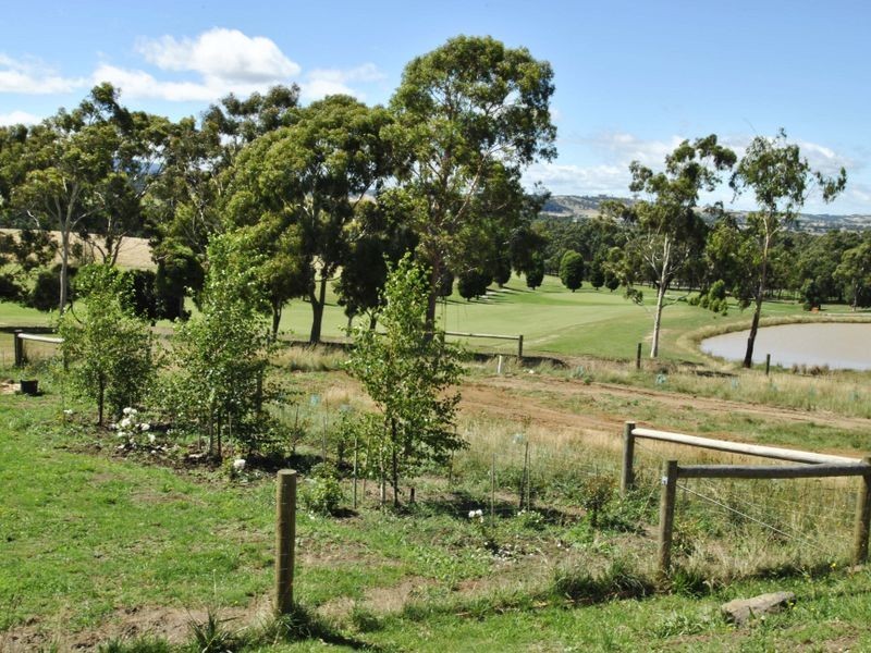 13 Carmelo Court, Hidden Valley VIC 3756