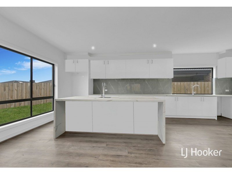 45 Belladonna Street, Wallan VIC 3756