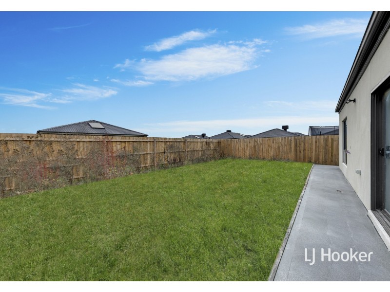 45 Belladonna Street, Wallan VIC 3756