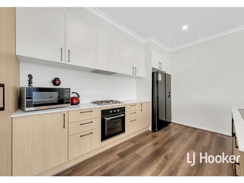 4 Wallflower Terrace, Wallan VIC 3756