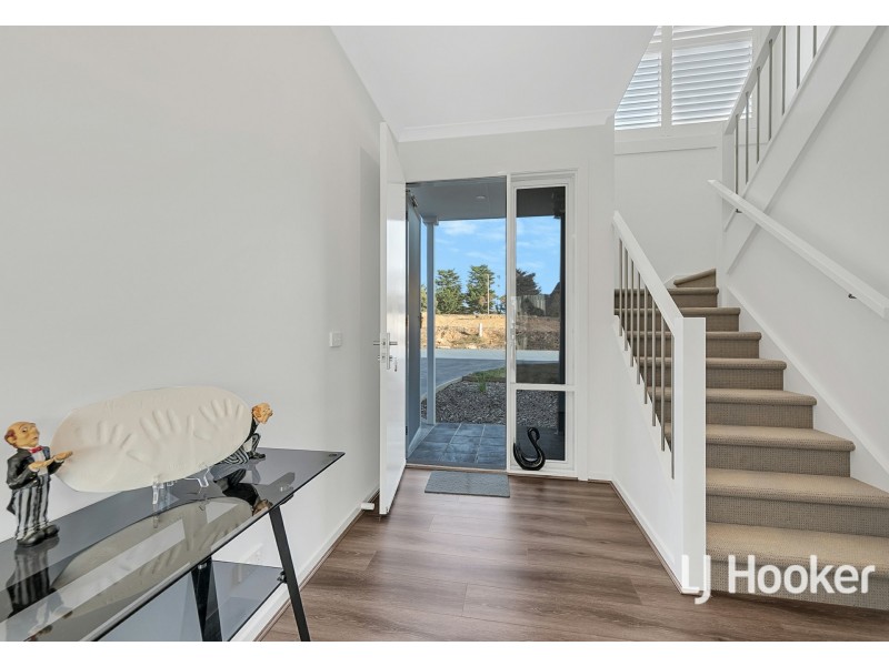 4 Wallflower Terrace, Wallan VIC 3756