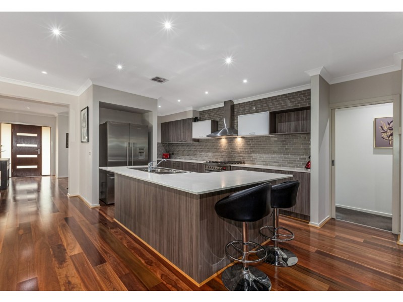 13 Cascade Avenue, Wallan VIC 3756