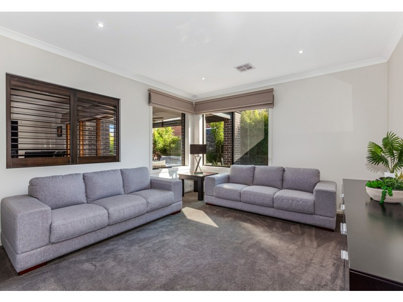13 Cascade Avenue, Wallan VIC 3756