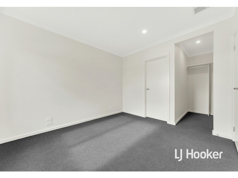 94 Buckland Hill Drive, Wallan VIC 3756