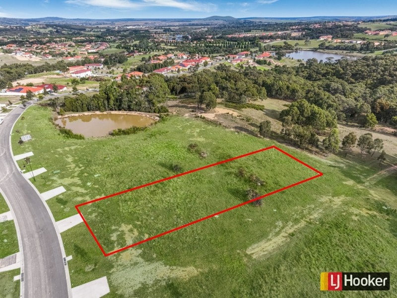 55 Lucca Way, Hidden Valley VIC 3756