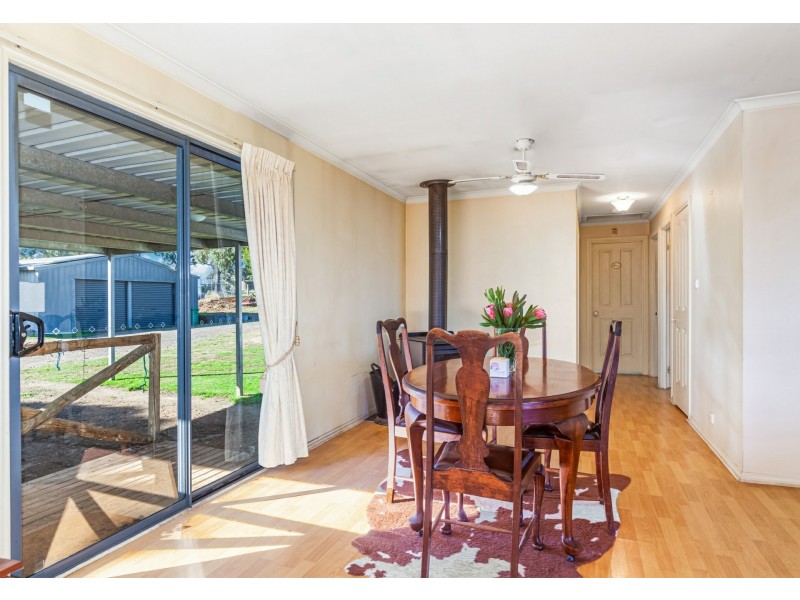 2 Mathiesons Road, Wandong VIC 3758