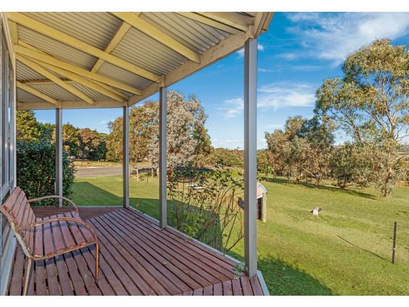 2 Mathiesons Road, Wandong VIC 3758