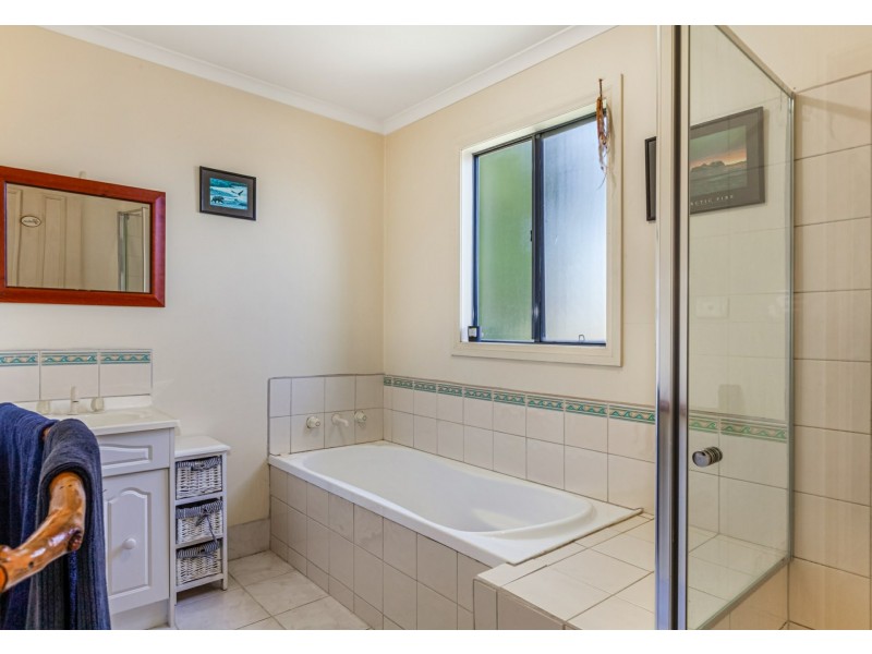 2 Mathiesons Road, Wandong VIC 3758