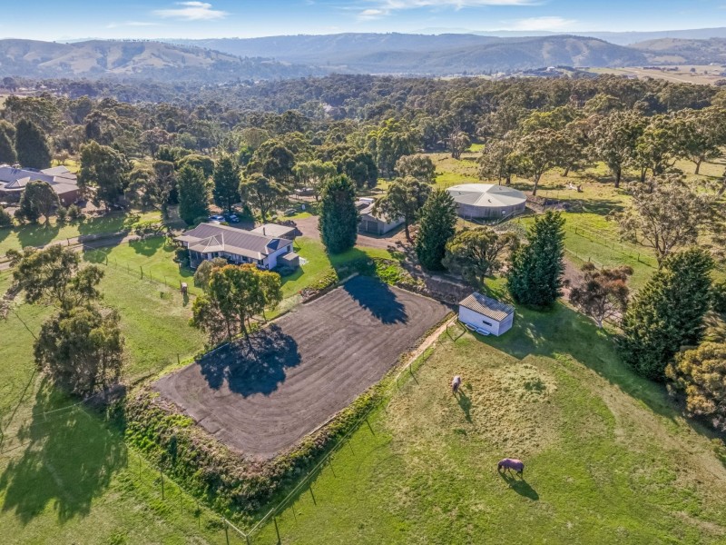 2 Mathiesons Road, Wandong VIC 3758