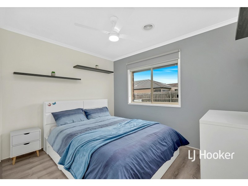 2 Wyatt Way, Wallan VIC 3756