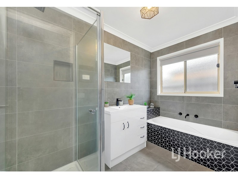 2 Wyatt Way, Wallan VIC 3756