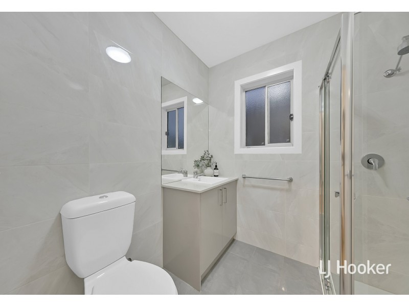 32 Bridgewater Parkway, Wallan VIC 3756