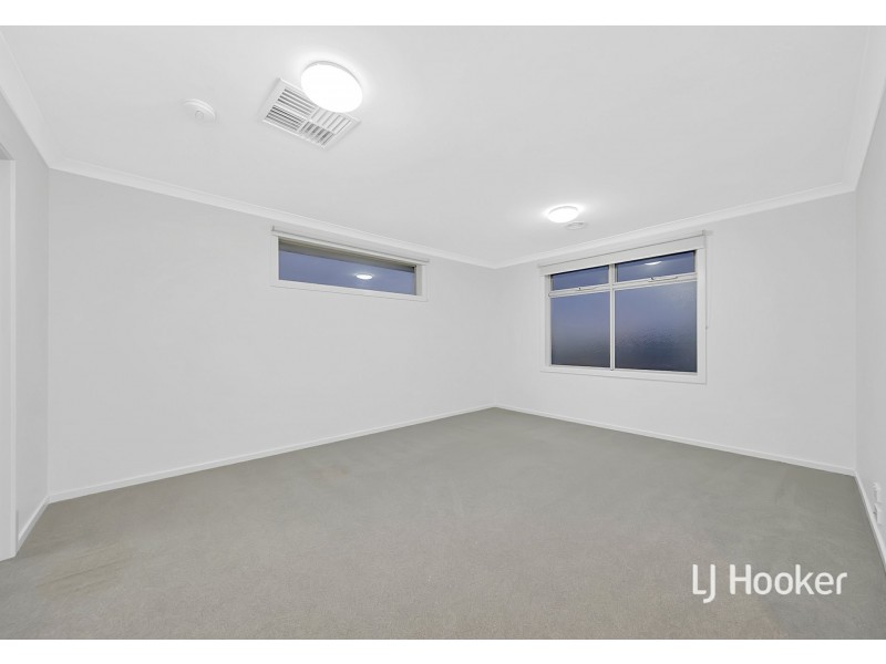 32 Bridgewater Parkway, Wallan VIC 3756