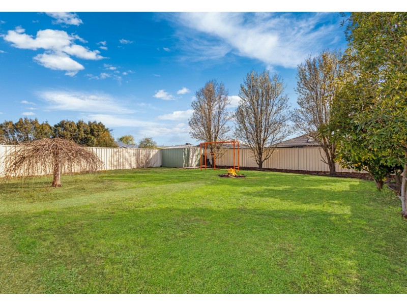 3 Eric Court, Kilmore VIC 3764