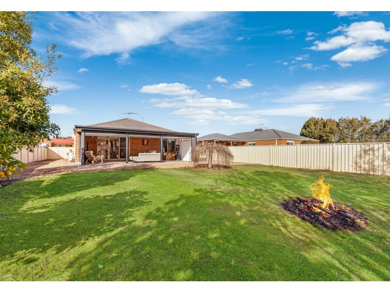 3 Eric Court, Kilmore VIC 3764