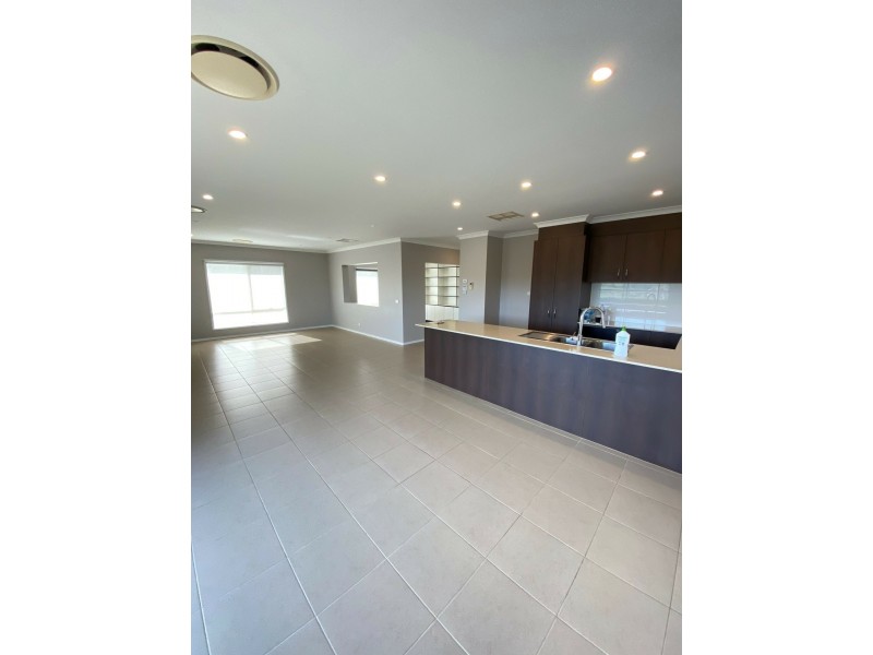 56 Eastern Ridge, Hidden Valley VIC 3756