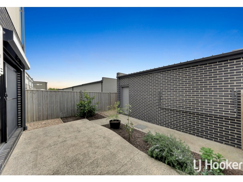 25 Plenty View, Beveridge VIC 3753