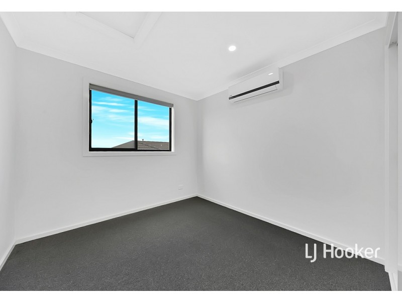 49 Blue Lake Drive, Wallan VIC 3756