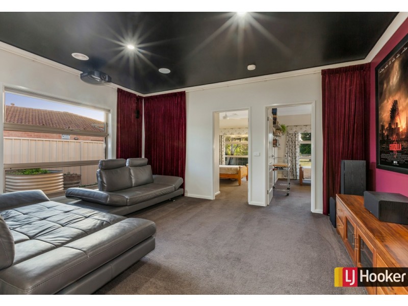 48 St Andrews Close, Hidden Valley VIC 3756