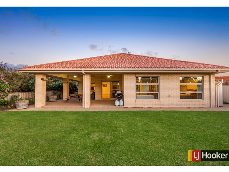 48 St Andrews Close, Hidden Valley VIC 3756
