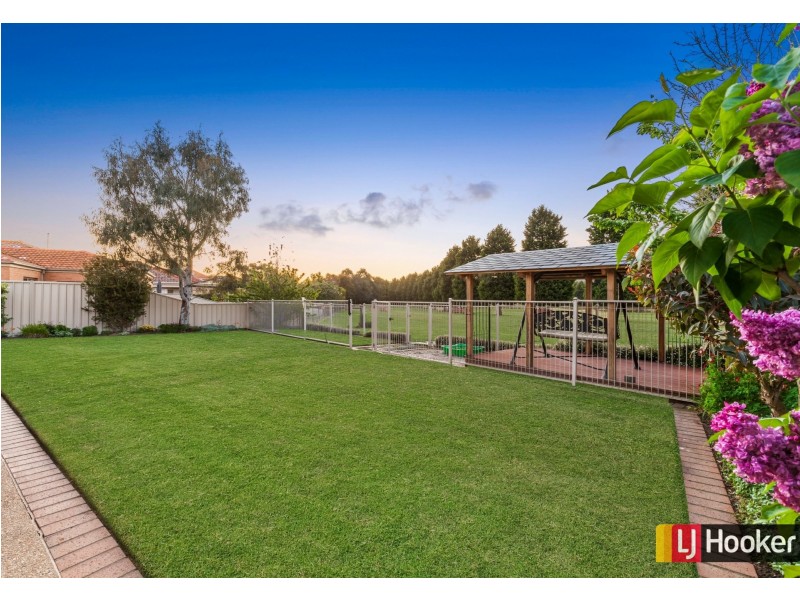 48 St Andrews Close, Hidden Valley VIC 3756