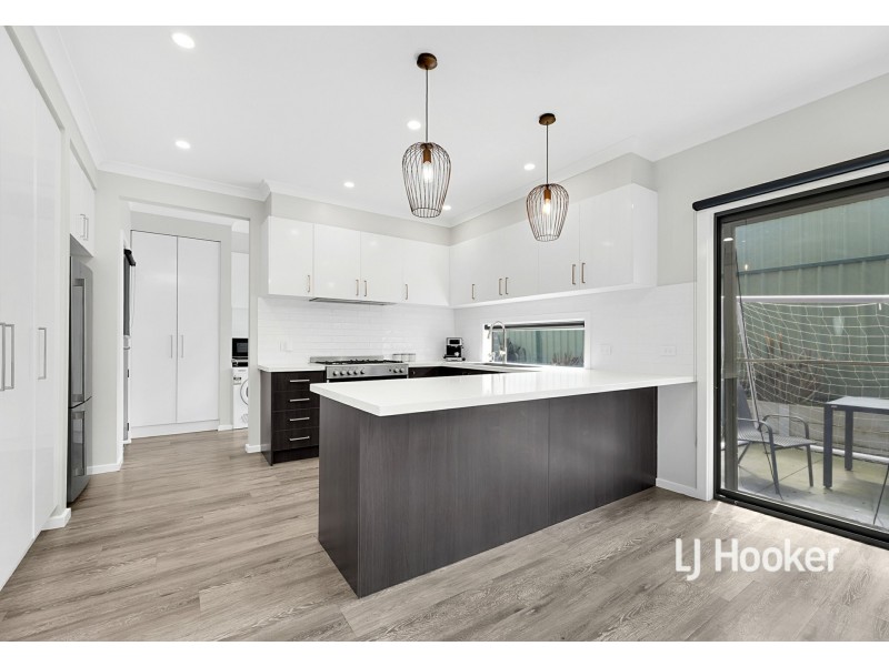 36 Wedding Drive, Wallan VIC 3756