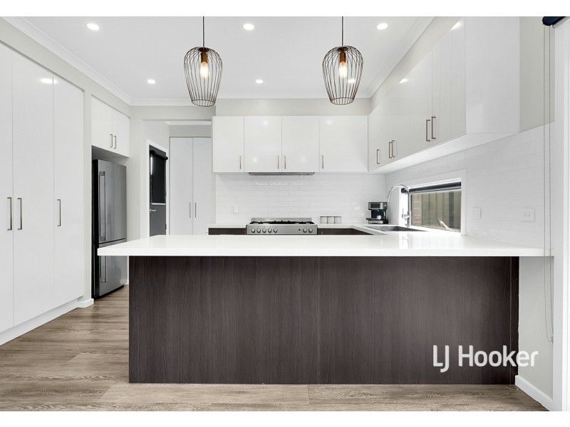 36 Wedding Drive, Wallan VIC 3756