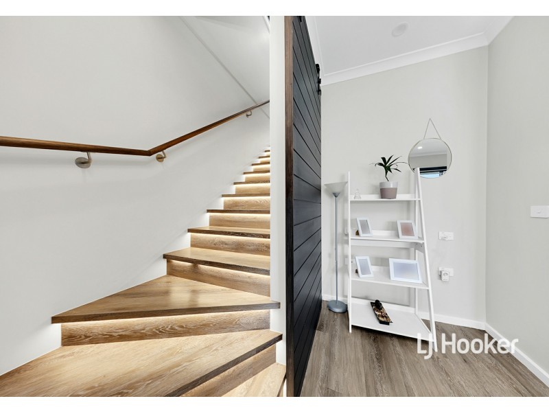 36 Wedding Drive, Wallan VIC 3756