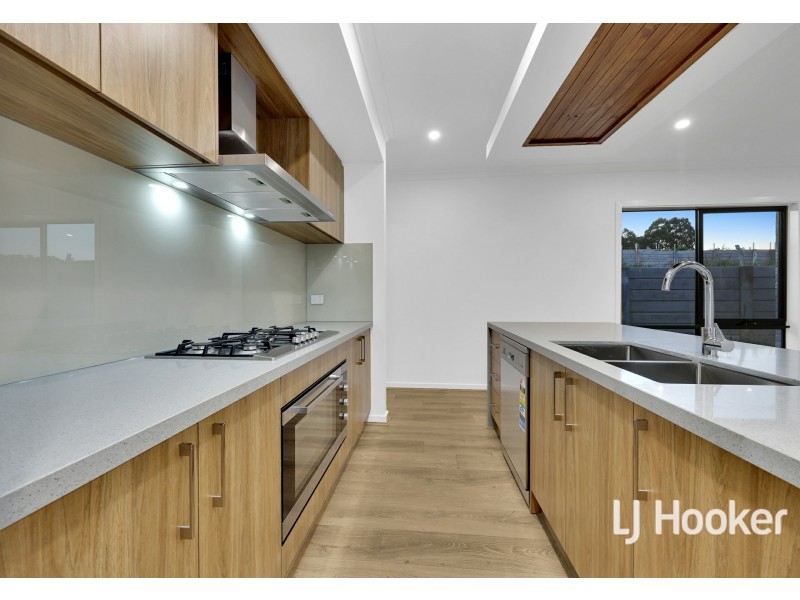 8 Mallow Street, Wallan VIC 3756