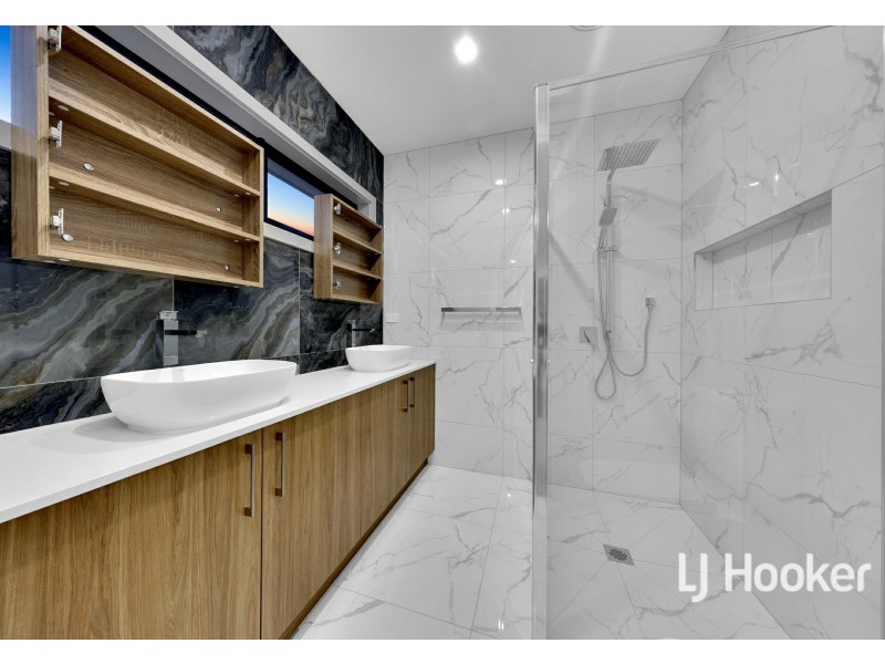 8 Mallow Street, Wallan VIC 3756