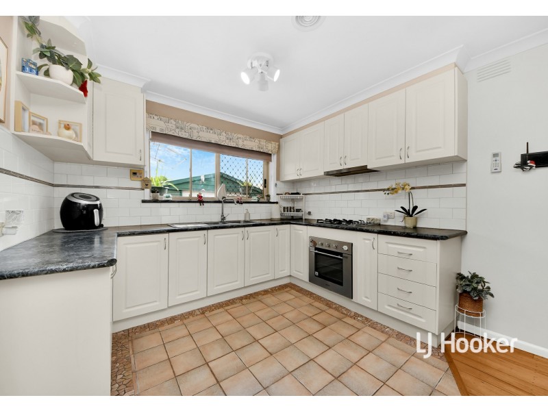 22 Talbot Avenue, Thomastown VIC 3074