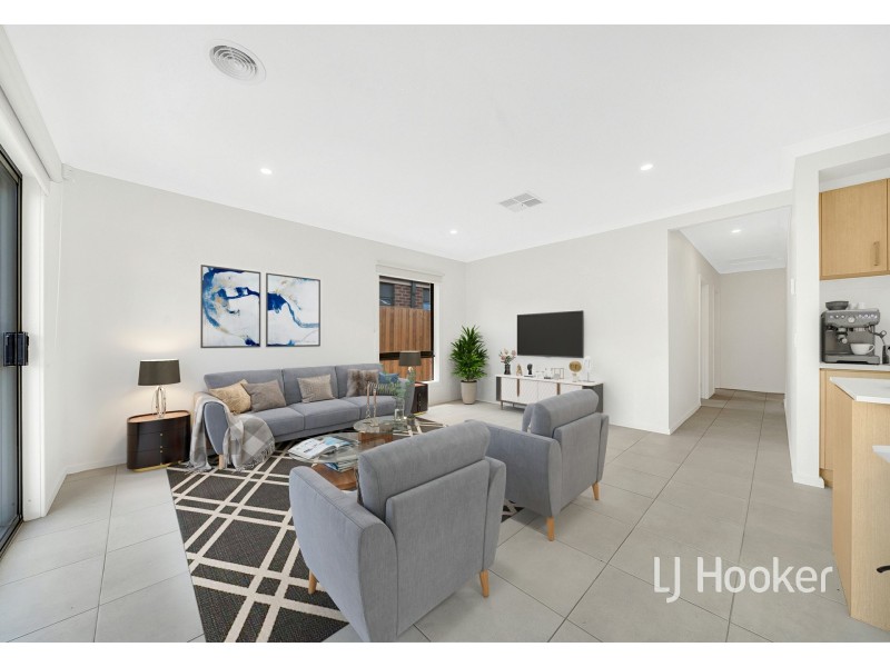 112 Newbridge Boulevard, Wallan VIC 3756