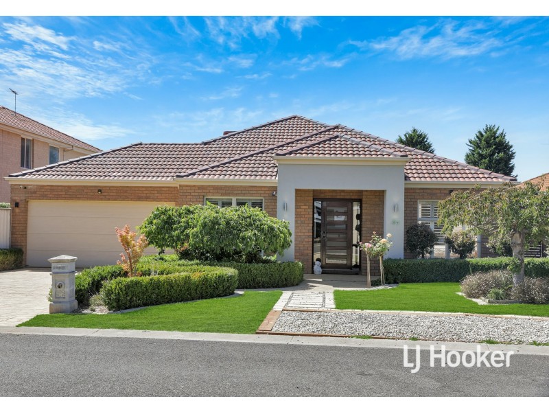 56 St Andrews Close, Hidden Valley VIC 3756