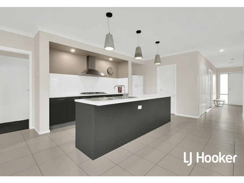 123 Roulston Way, Wallan VIC 3756