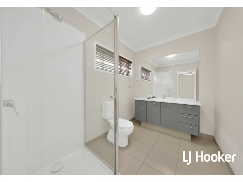 123 Roulston Way, Wallan VIC 3756