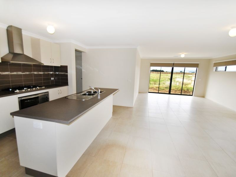 28 Cardinia Place, Wallan VIC 3756