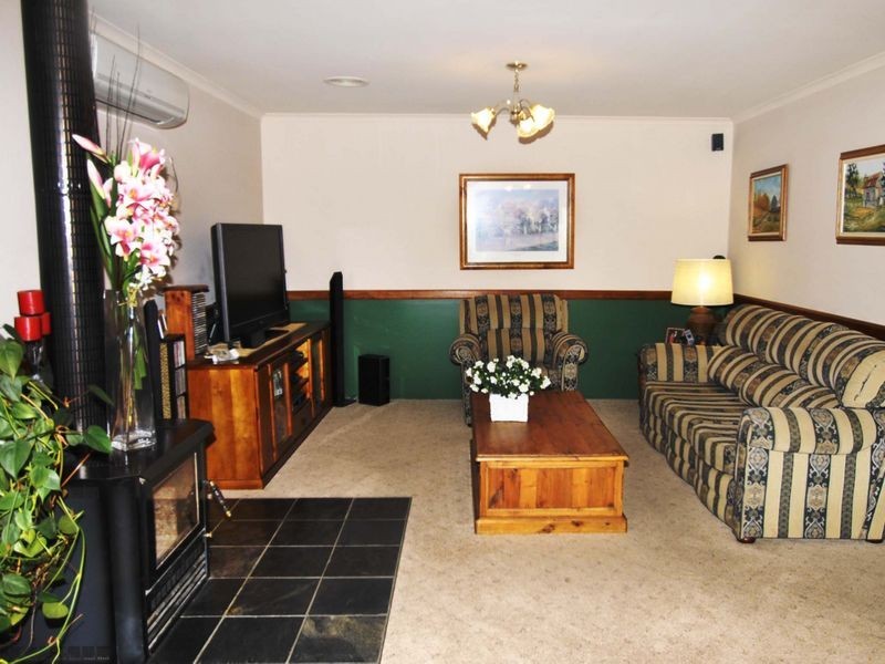 1 Raymond Court, Kilmore VIC 3764