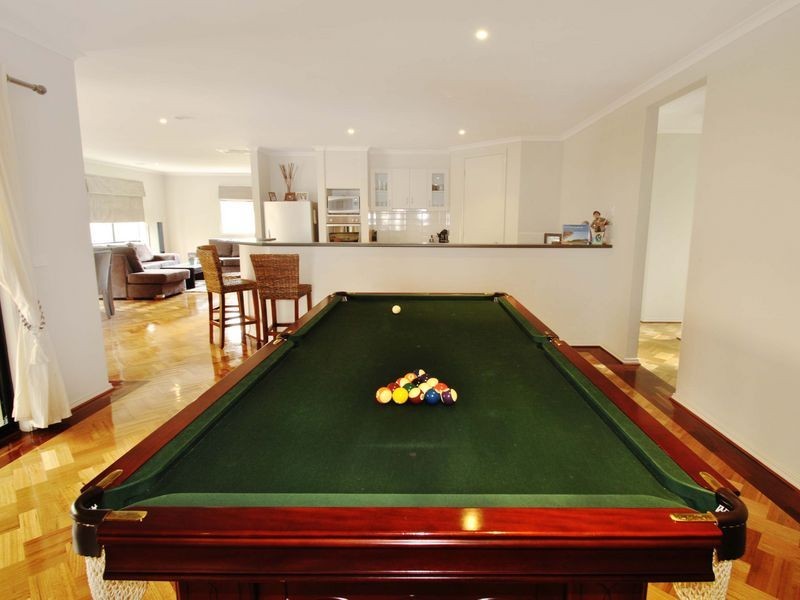 19 Augusta Way, Hidden Valley VIC 3756