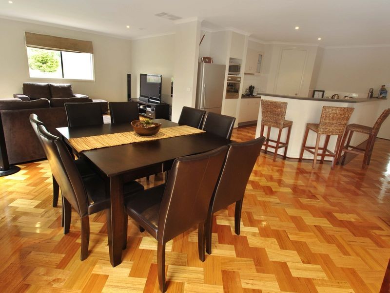 19 Augusta Way, Hidden Valley VIC 3756