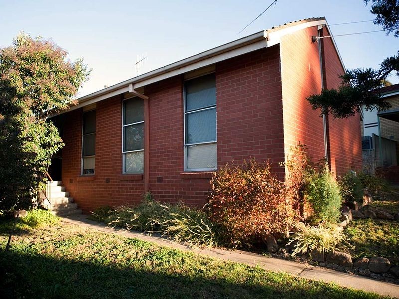 11 Skermer Ave, Seymour VIC 3660